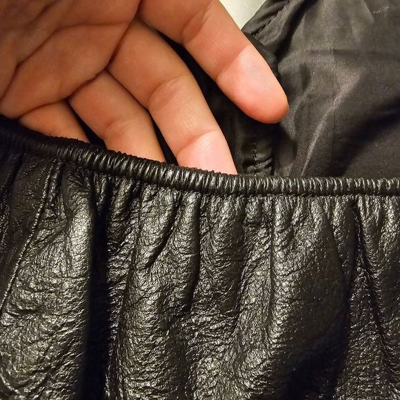 Leather vest/top - Picture 15 of 15